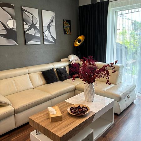 Krejcarek Garden Apartment Praga Esterno foto